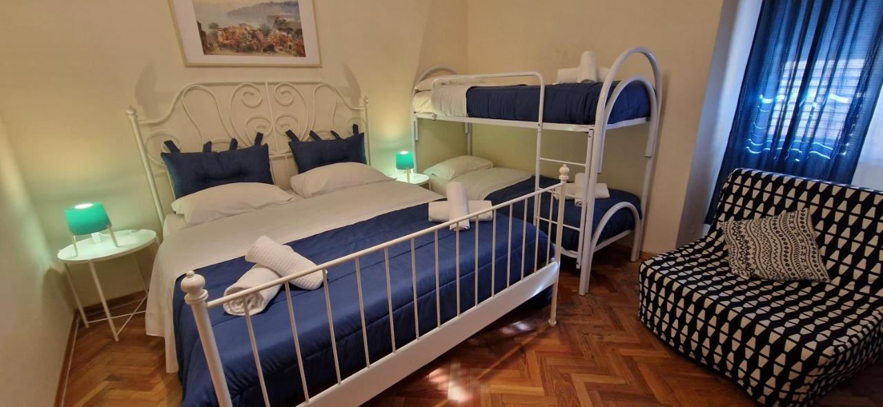 Hotel Napol-In Napoli Esterno foto