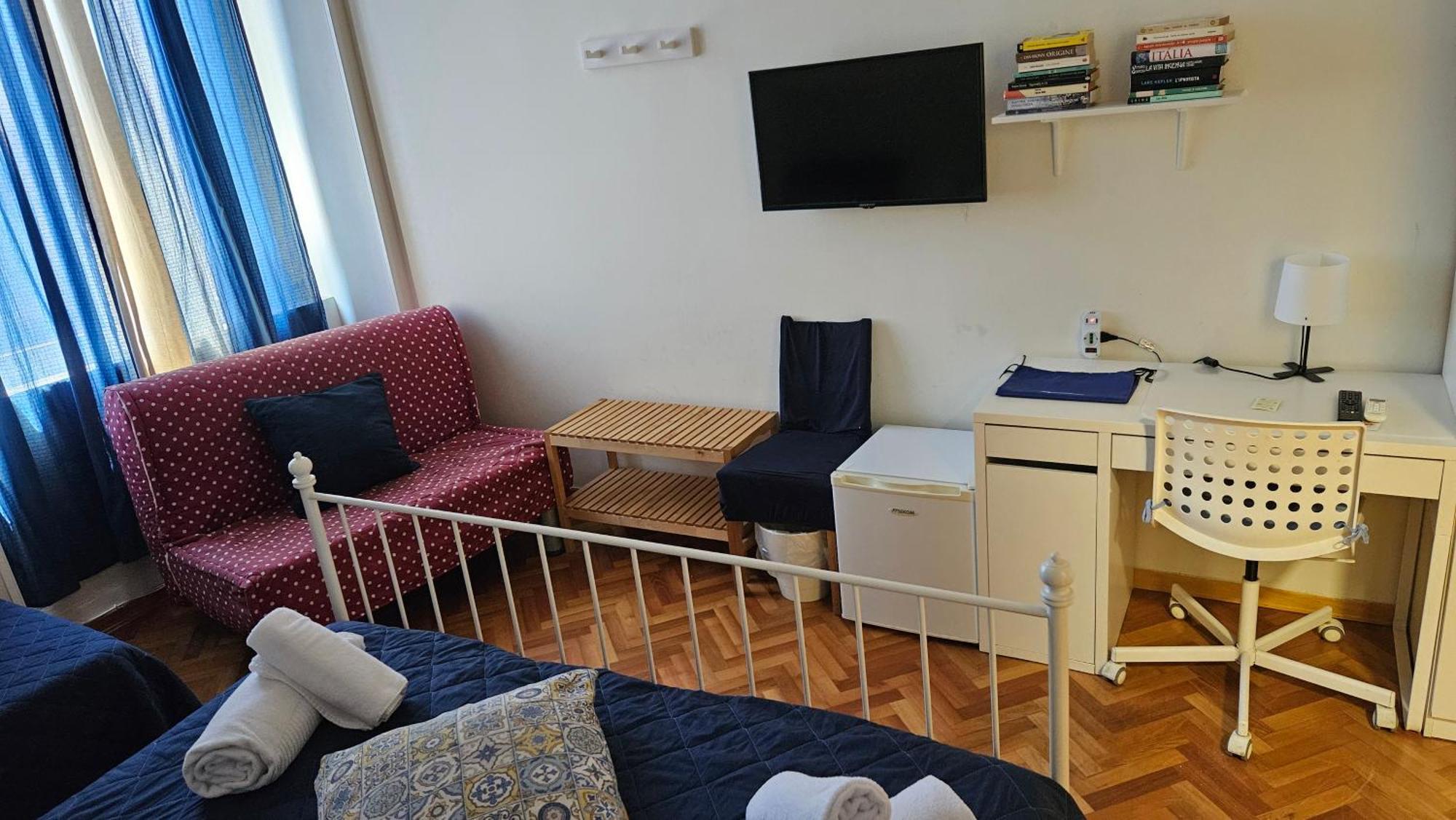 Hotel Napol-In Napoli Esterno foto